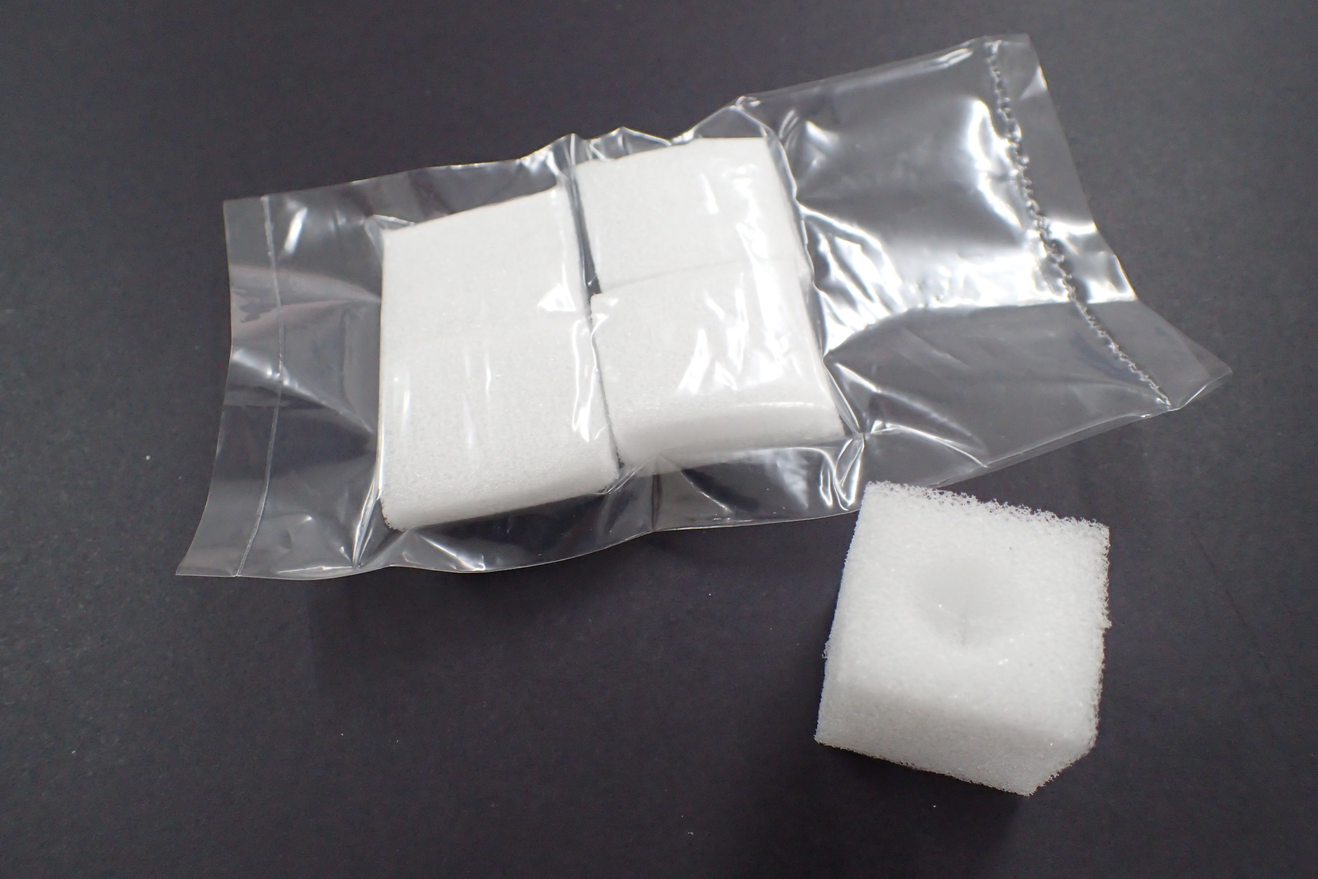 お届け時の形状と、元に戻った形状（お送りする数は４つです）